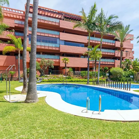 Beachside With Sea View Apartment *