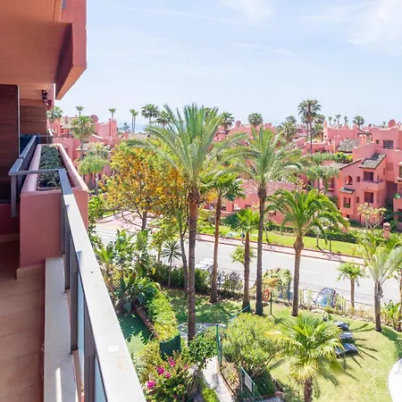 Beachside With Sea View * Estepona
