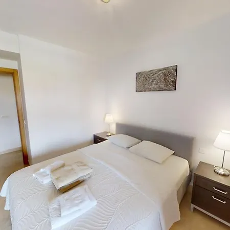 Beachside With Sea View Apartment Estepona