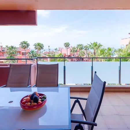 Lejlighed Beachside With Sea View Estepona